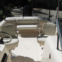 Grady-White Freedom 225