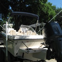 Grady-White Freedom 225