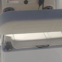 Boston Whaler 210 Montauk