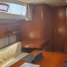 Beneteau Oceanis 43