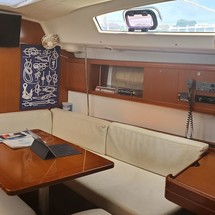 Beneteau Oceanis 43