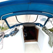 Ericson yachts 38