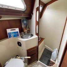 Ericson yachts 38
