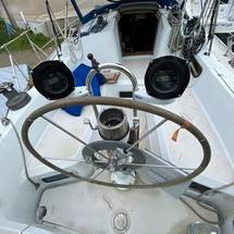Ericson yachts 38