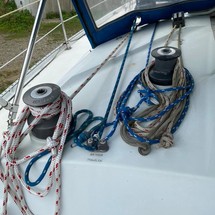 Ericson yachts 38