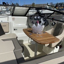 Bayliner VR5 Cuddy