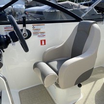 Bayliner VR5 Cuddy