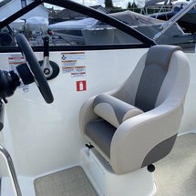 Bayliner VR5 Cuddy