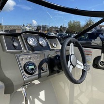 Bayliner VR5 Cuddy