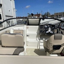 Bayliner VR5 Cuddy
