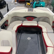 Malibu Wakesetter 23 LSV