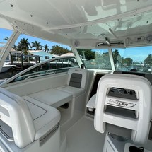 Boston Whaler 315 Conquest