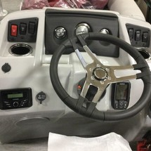 Bennington 24 sbrx