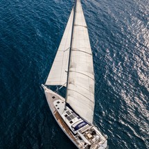 Beneteau Sense 57
