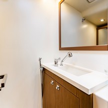 Beneteau Sense 57