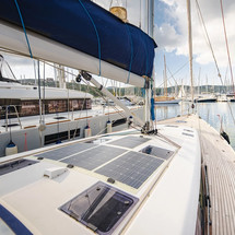 Beneteau Sense 57