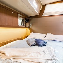 Beneteau Sense 57