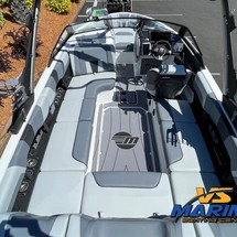 Malibu Wakesetter 23 LSV