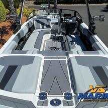 Malibu Wakesetter 23 LSV