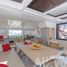 Bali catamarans 4.0 lounge