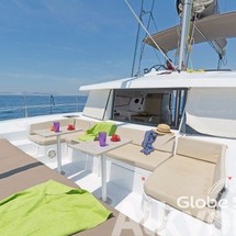 Bali catamarans 4.0 lounge