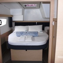 Fountaine Pajot Lucia 40