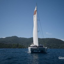 Lagoon 421