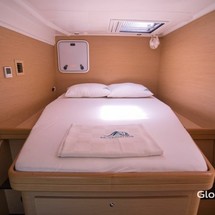 Lagoon 421