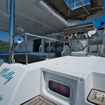 Lagoon 421