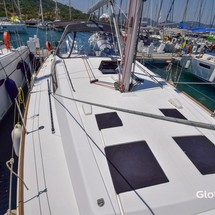 Beneteau Oceanis 45