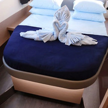 Fountaine Pajot Lucia 40