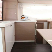 Fountaine Pajot Lucia 40