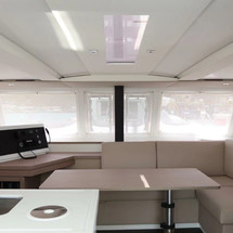 Fountaine Pajot Lucia 40