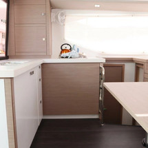 Fountaine Pajot Lucia 40