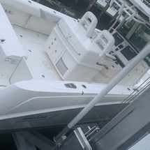 Boston Whaler 320 Outrage