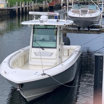 Boston Whaler 320 Outrage