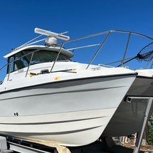 Glacier bay isle runner blue hull 2670