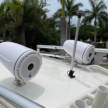 Cobia 217 center console
