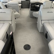 Premier Pontoons Navigator 220