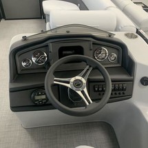 Premier Pontoons Navigator 220