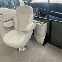 Premier Pontoons Navigator 220