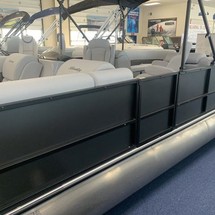Premier Pontoons Navigator 220