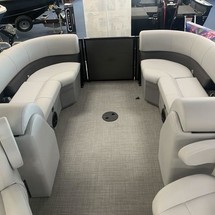 Premier Pontoons Navigator 220