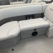 Premier Pontoons Navigator 220