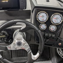 Tracker Targa V-19 WT