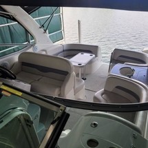 Chaparral 330 Signature