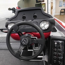 Lund Boats 1875 Pro-V Bass