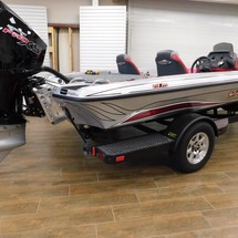 Lund Boats 1875 Pro-V Bass