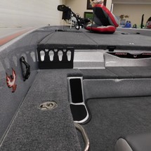 Lund Boats 1875 Pro-V Bass