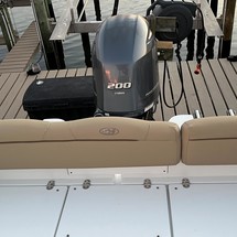 Sea Ray hunt ultra 211